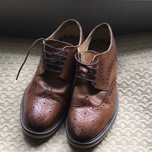 Men’s dress shoes, hardly worn